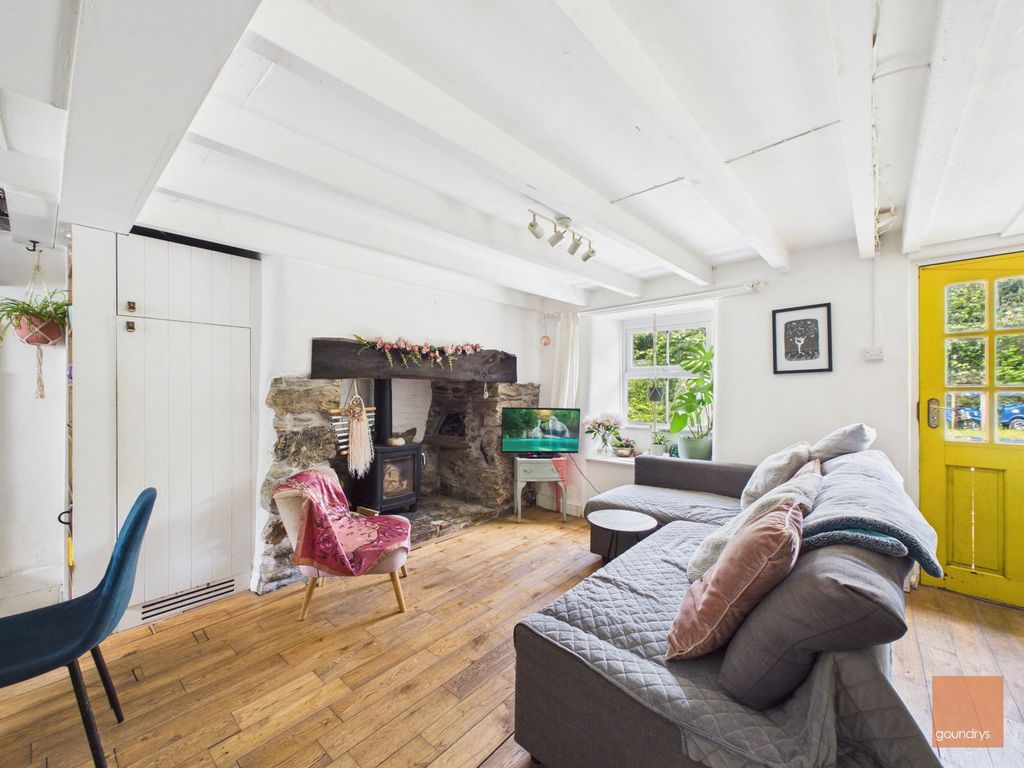 Property photo 2 of 13