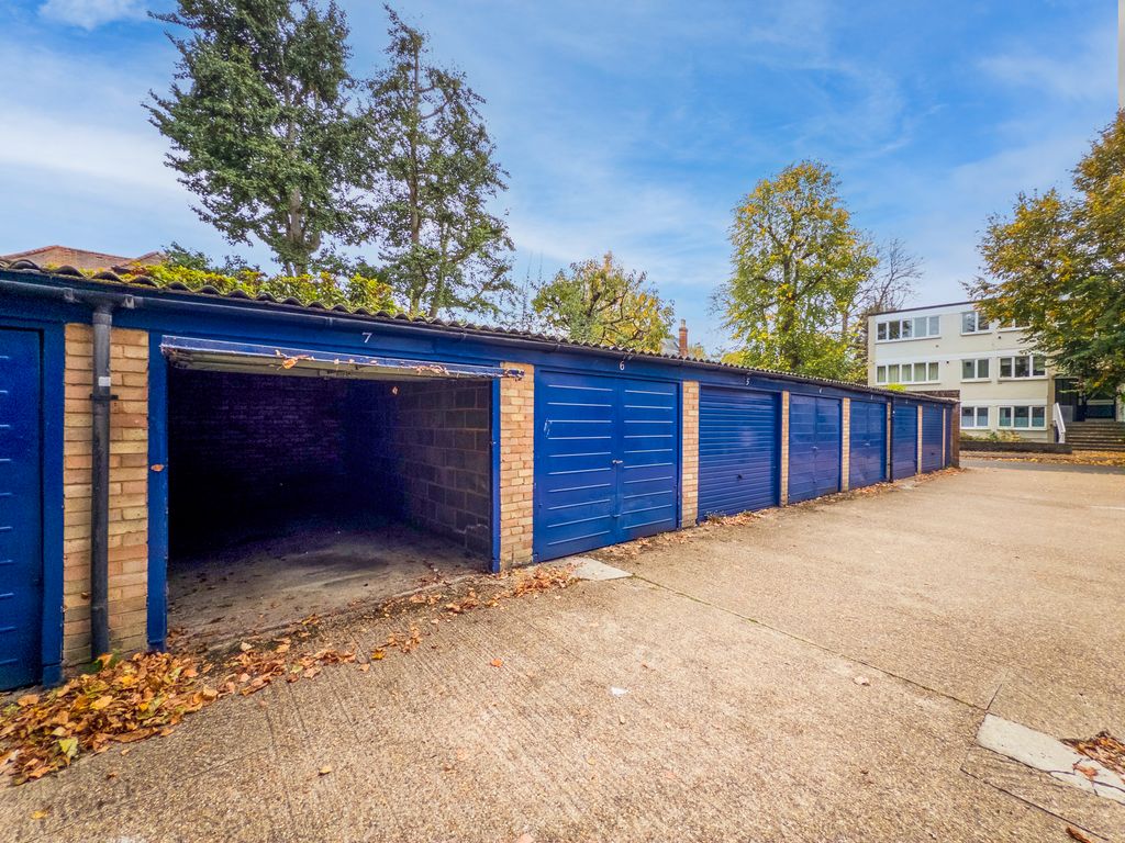 Property photo 1 of 4