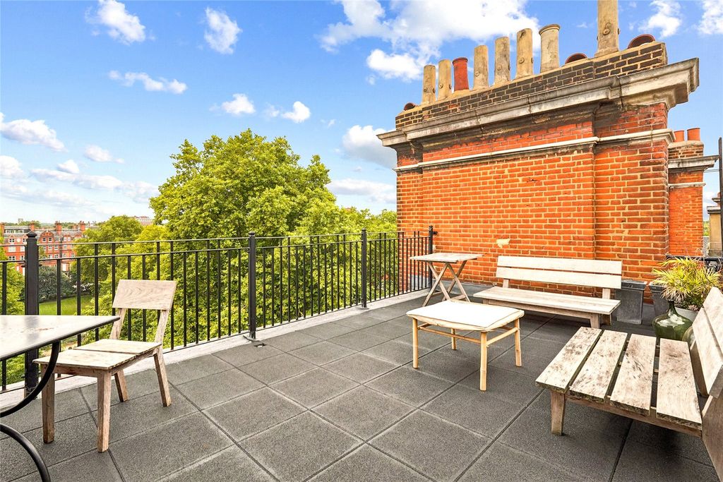 Property photo 3 of 14 Picture No. 01