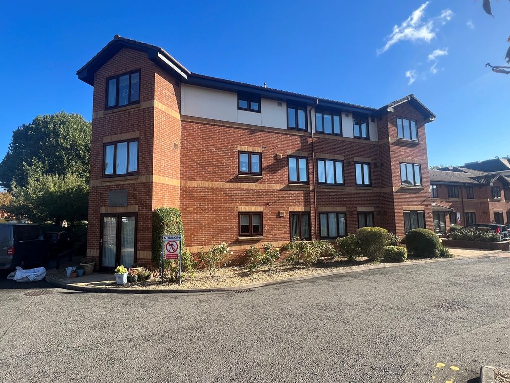 Property photo 1 of 10 Front