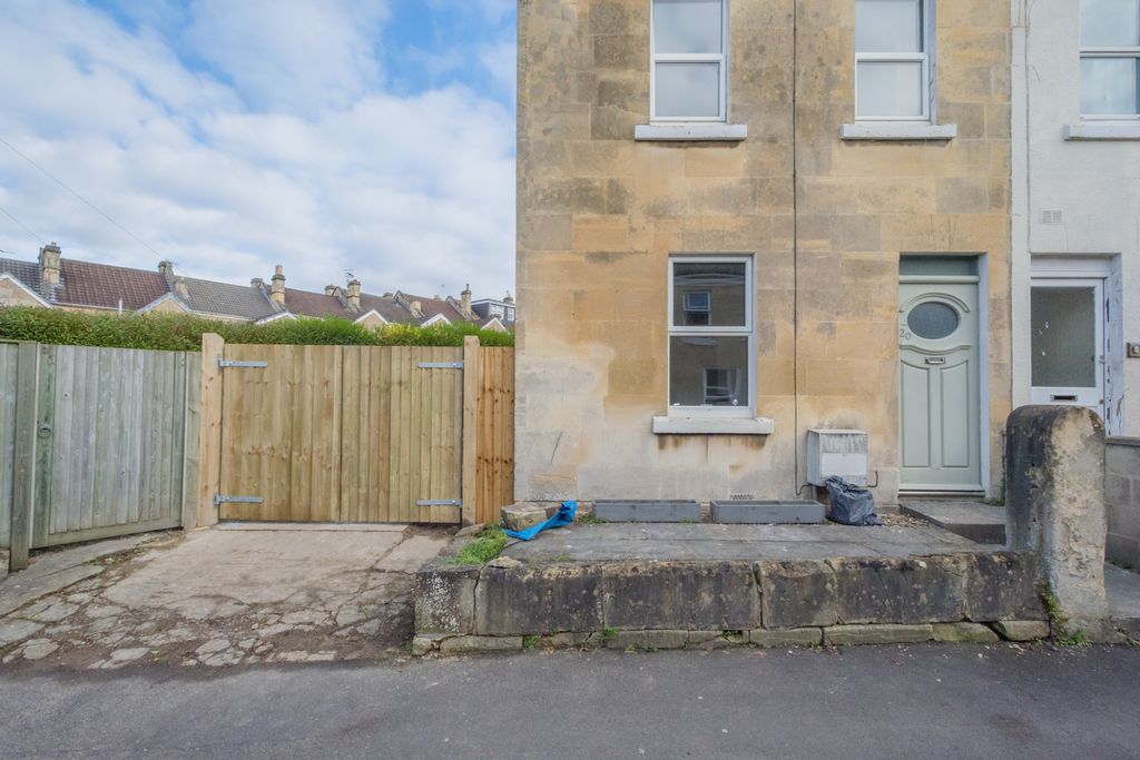 Property photo 1 of 19