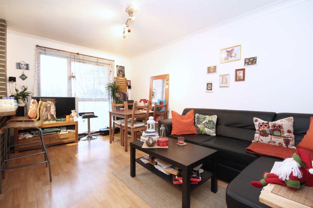 Property photo 2 of 5