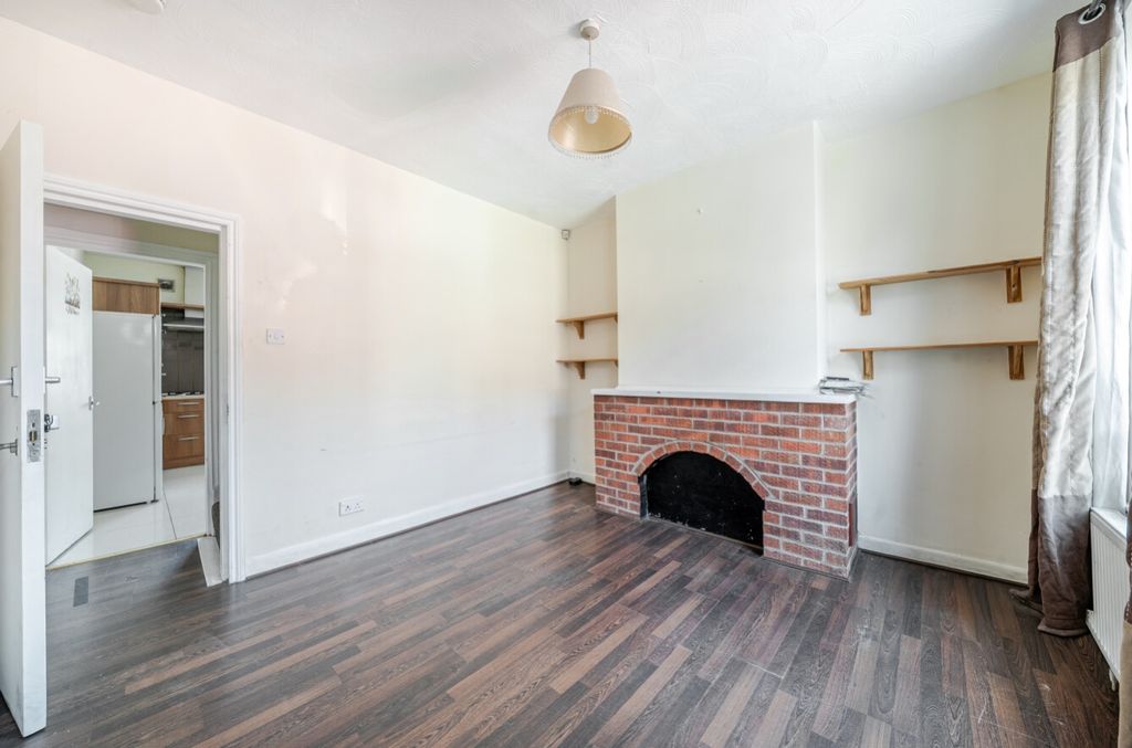 Property photo 2 of 9 Best Estate Agent Sheffield