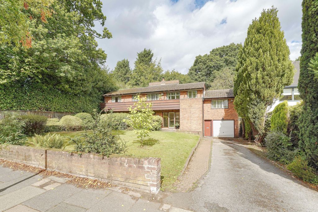 Property photo 1 of 28