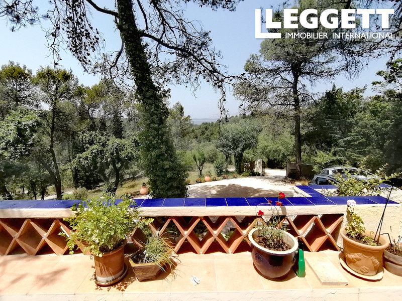 Property photo 3 of 10