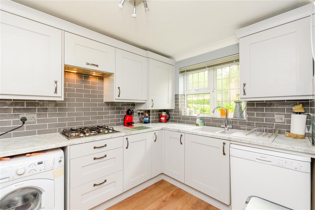 Property photo 3 of 15 Kitchen