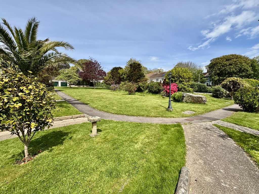 Additional image 9 of 2 bed flat for saleRedinnick Gardens, Penzance TR18