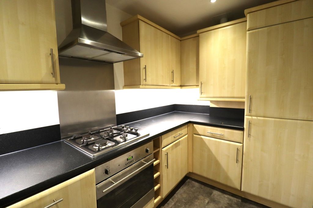 Property photo 2 of 7 14 Mossmans Kitchen