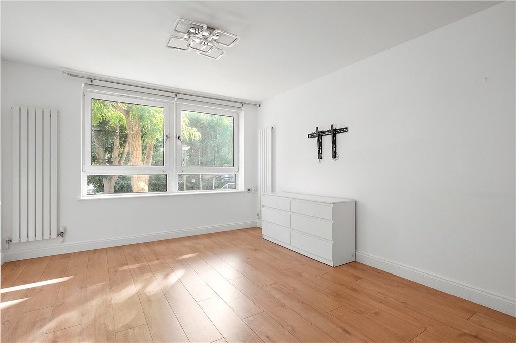 Property photo 1 of 12 Picture No. 05