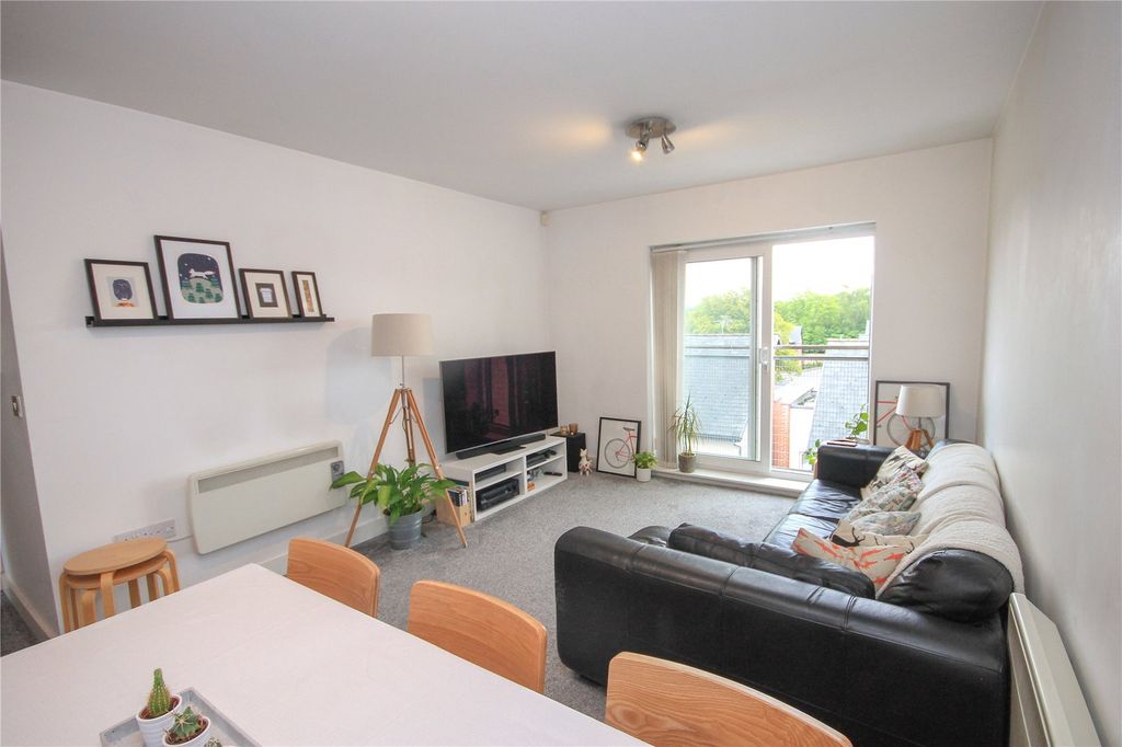 Property photo 3 of 8 Picture No. 03