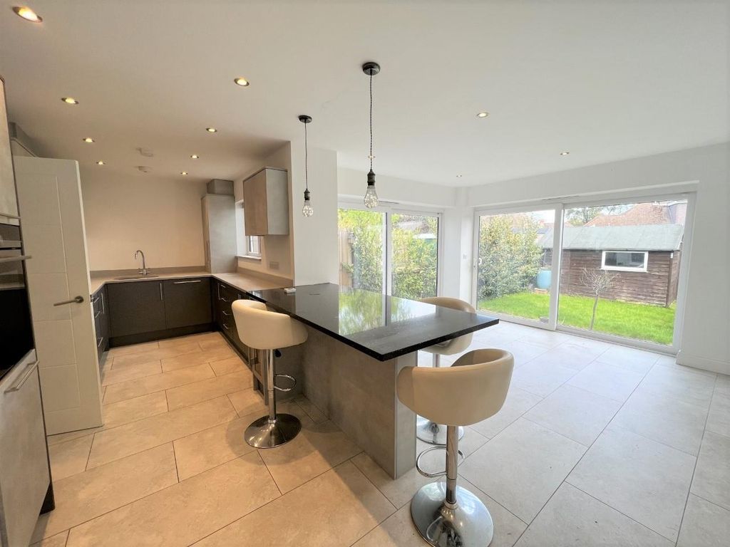 Property photo 2 of 15 Kitchen