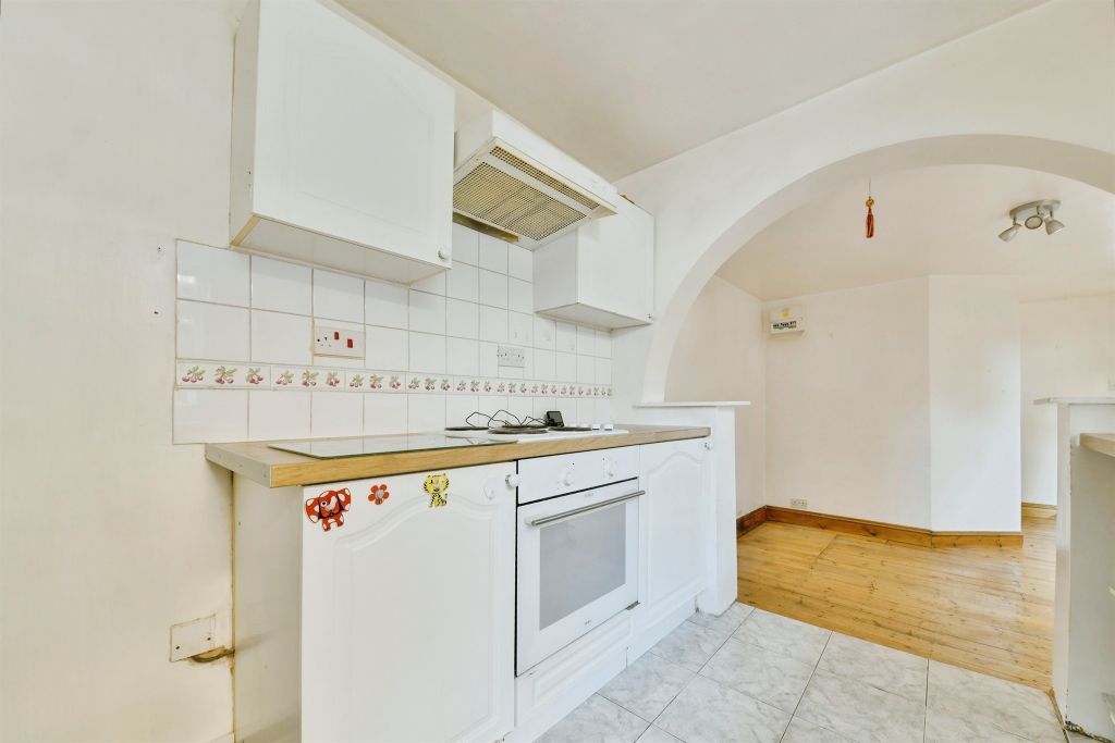 Property photo 3 of 17