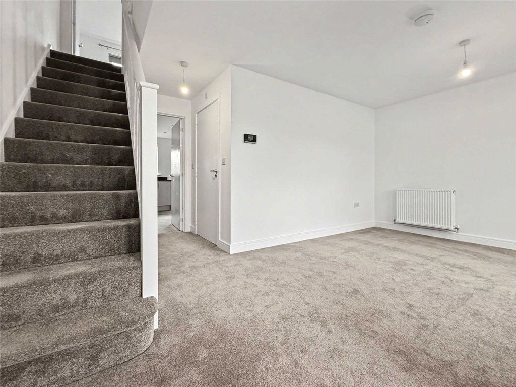 Property photo 2 of 14 Picture No. 25