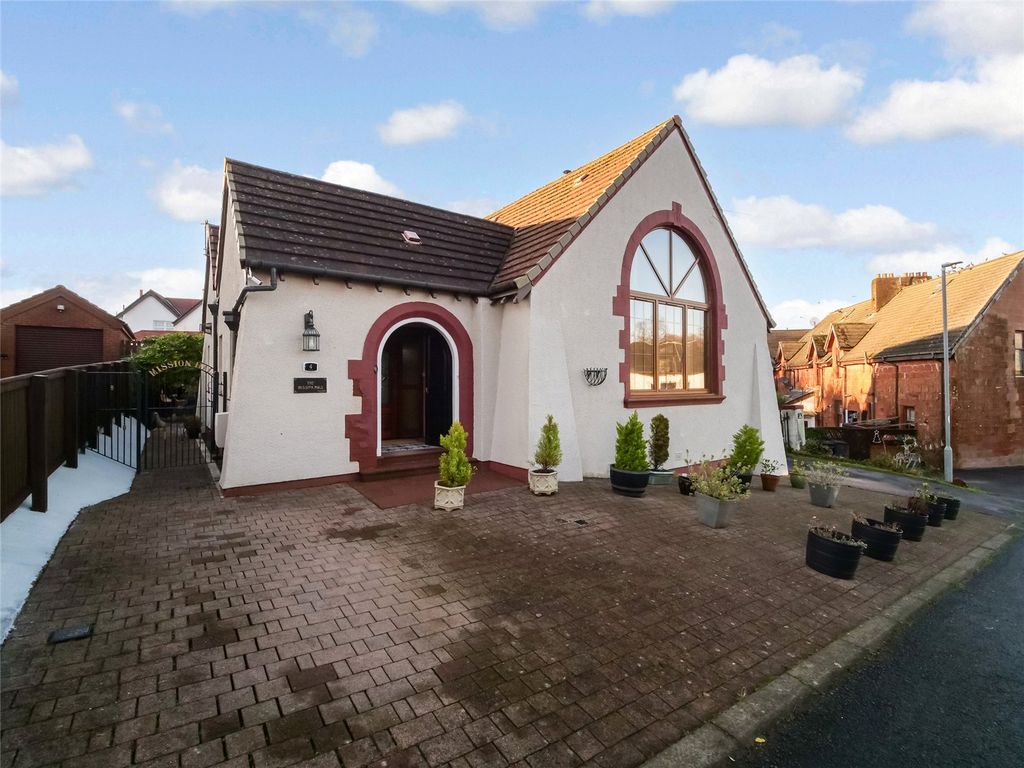 Property photo 1 of 20 Front