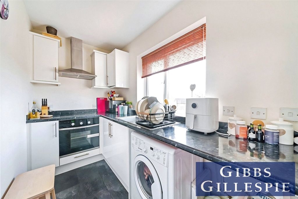 Property photo 3 of 13 Picture No. 25