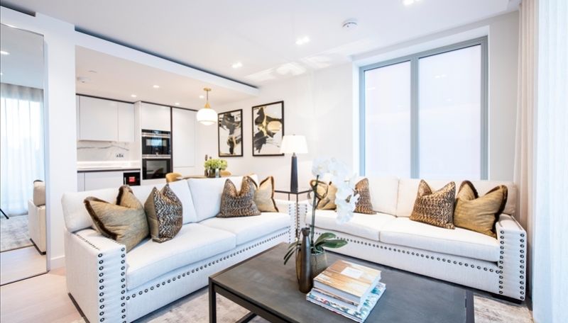 Property photo 2 of 32 Open Plan Reception Room