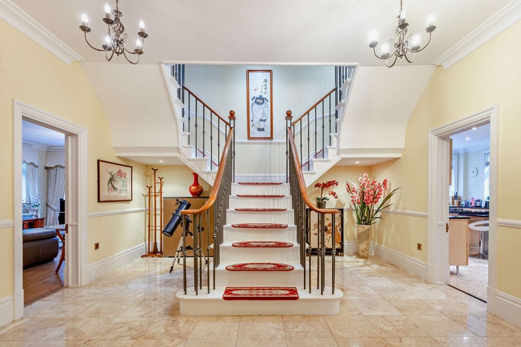 Property photo 2 of 24 Reception Hall