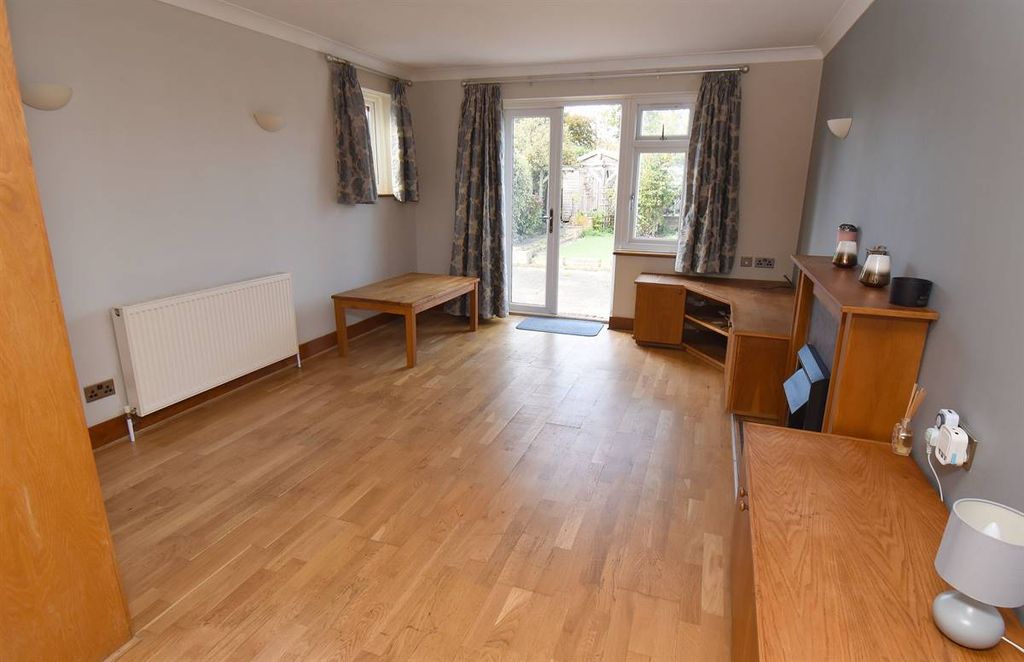 Property photo 3 of 16