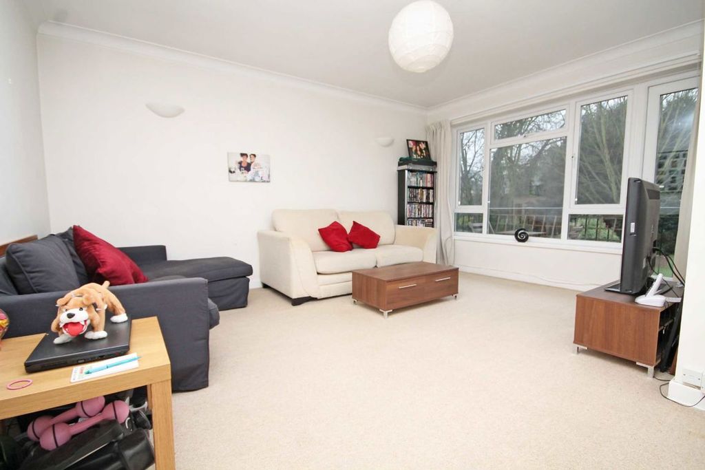 Property photo 2 of 6