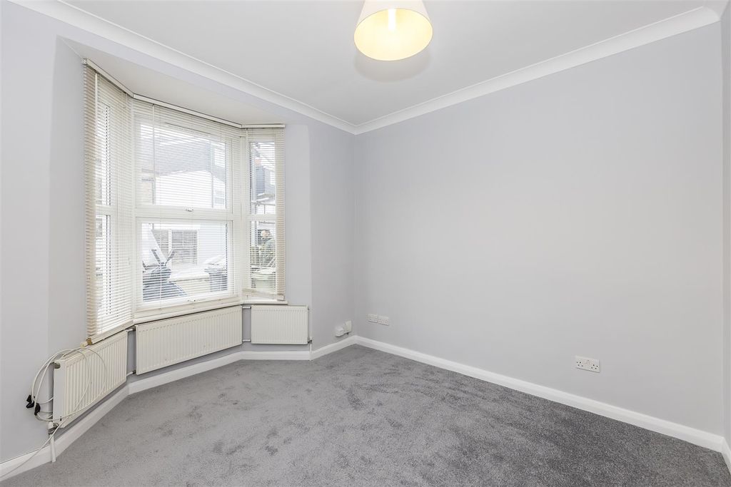 Property photo 2 of 21 2