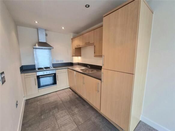 Property photo 2 of 10 Kitchen