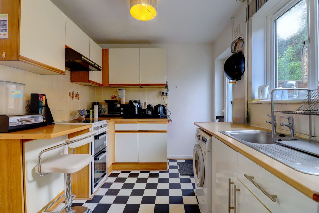 Property photo 3 of 12 Picture No. 15