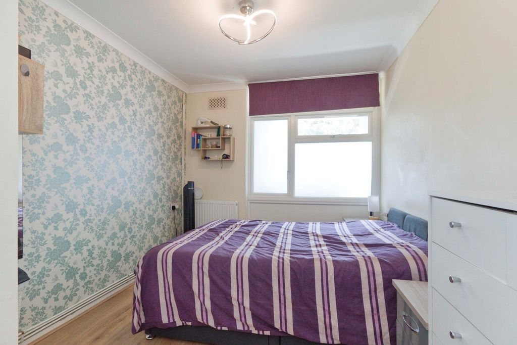 Property photo 3 of 10 328832d6-A25A-F11...