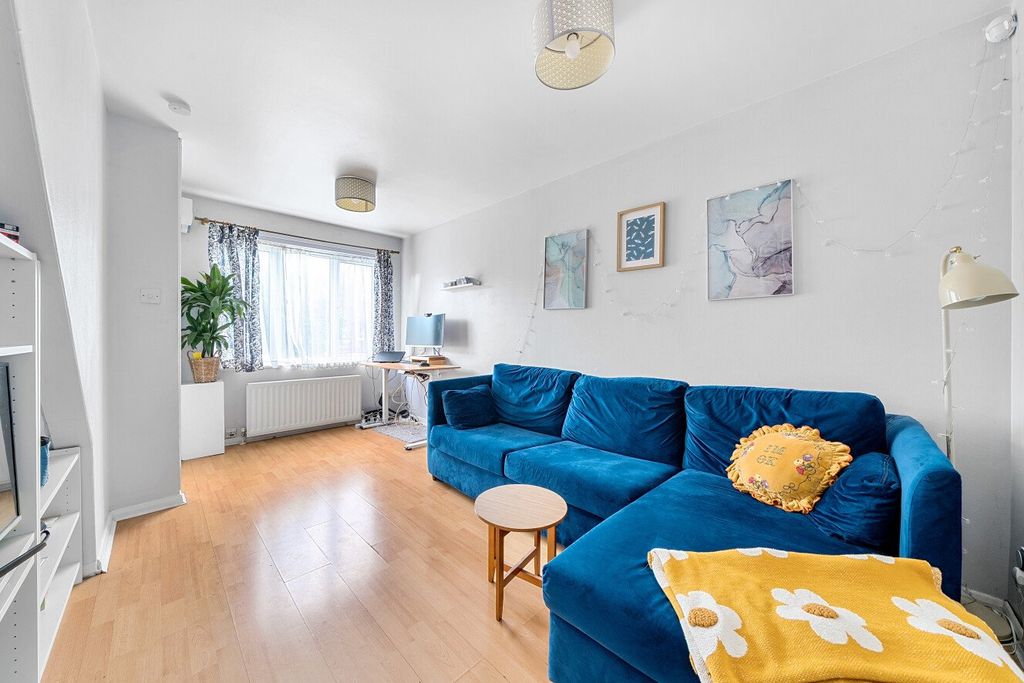 Property photo 2 of 15 Picture No. 13