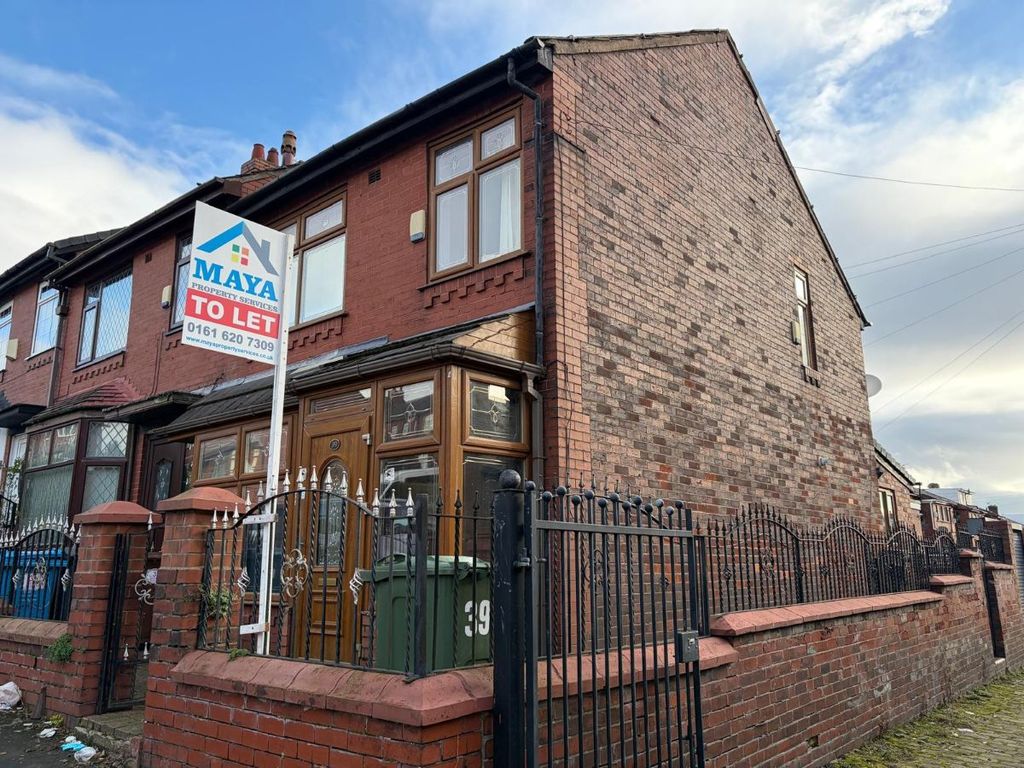 Property photo 2 of 34