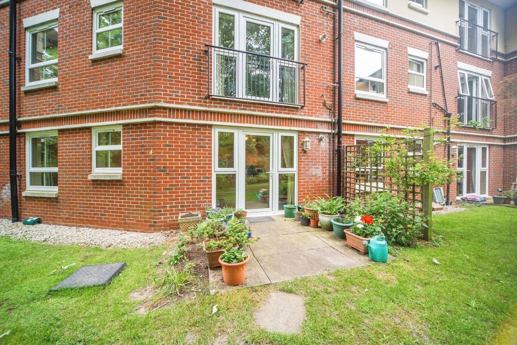 Property photo 2 of 19 Pbox-Img.Jpg