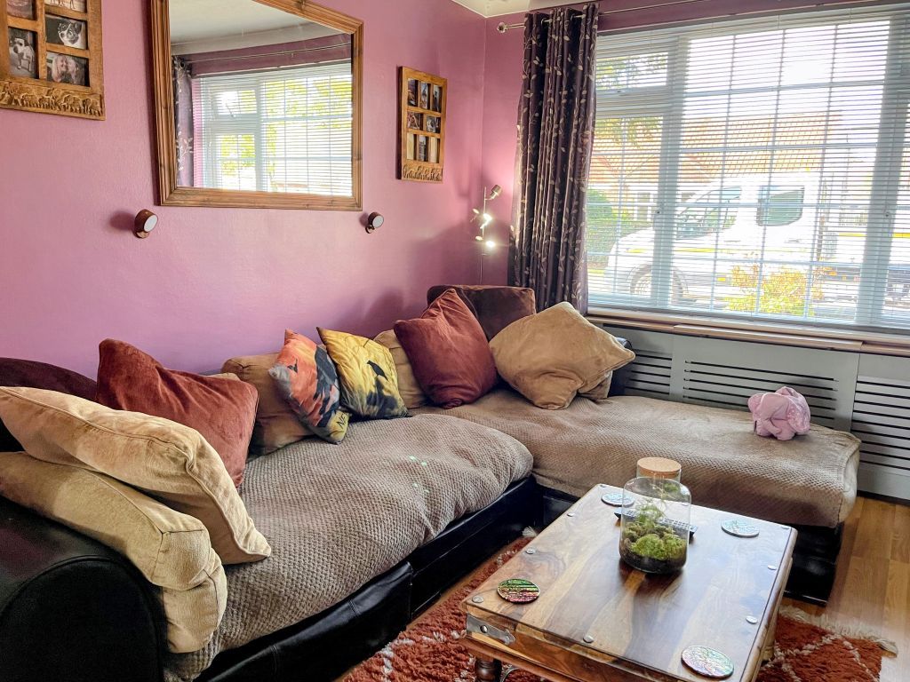Property photo 2 of 19