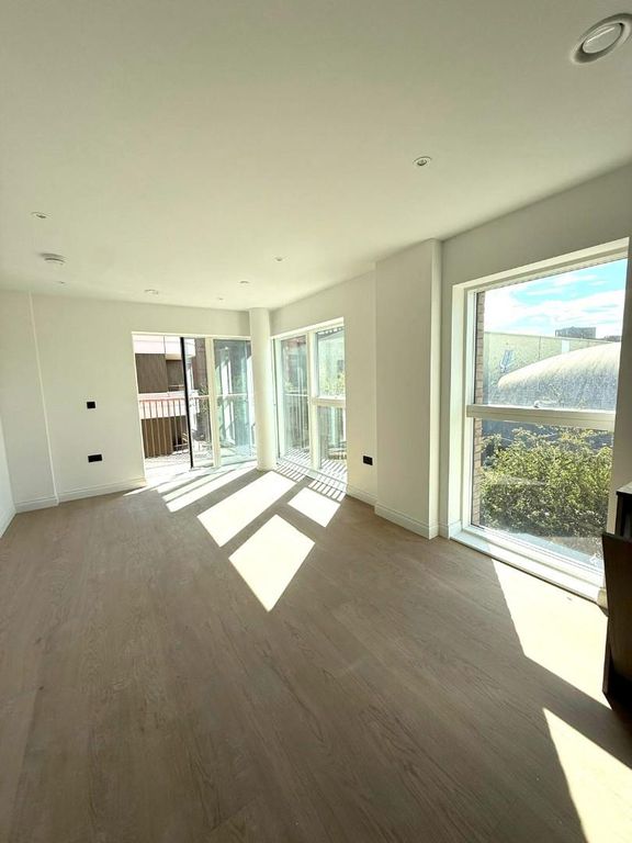 Property photo 3 of 18 Plot Image