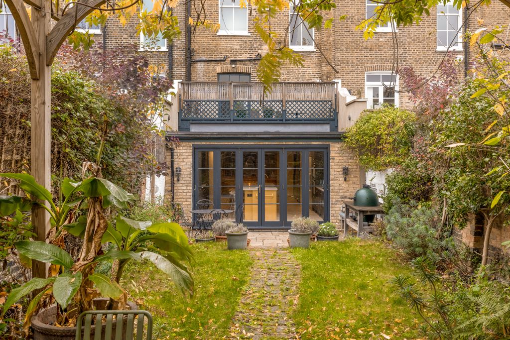 Property photo 2 of 14