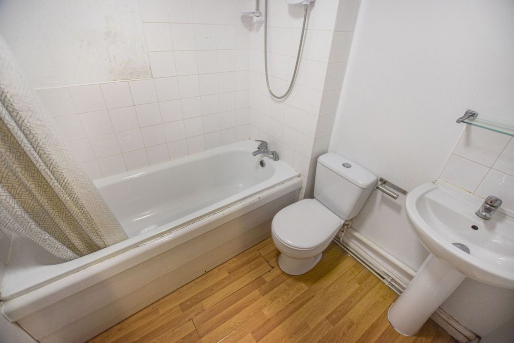 Property photo 3 of 7 Picture No. 07