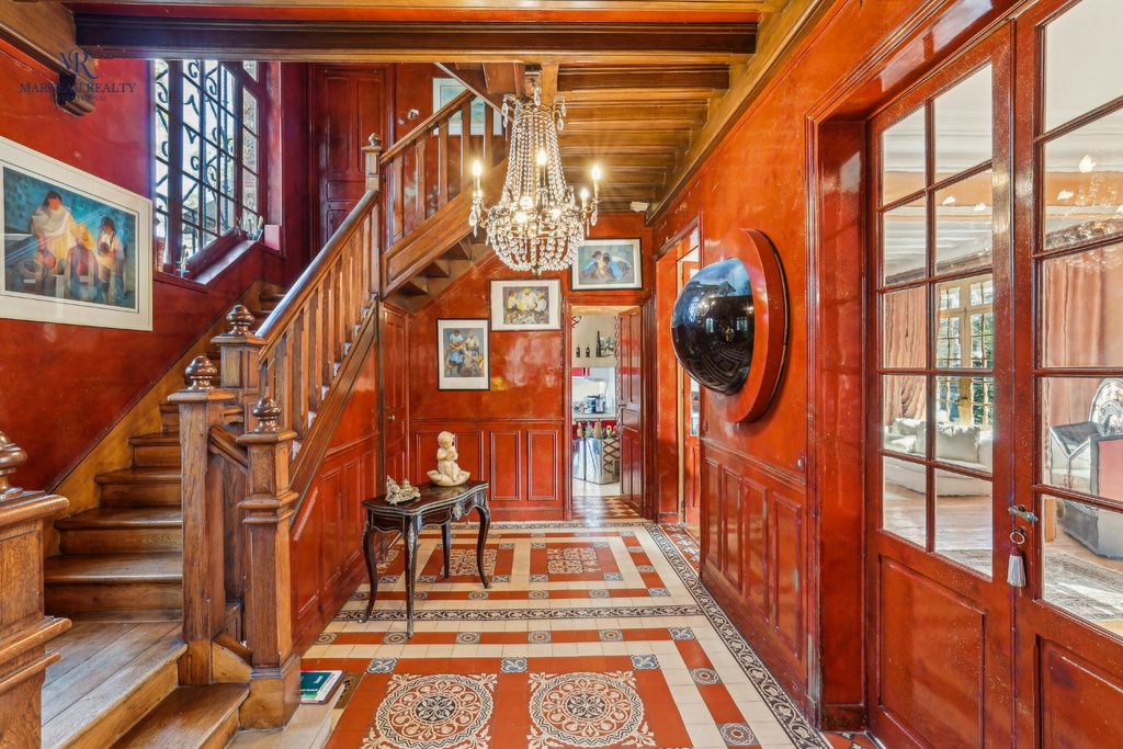 Property photo 3 of 14