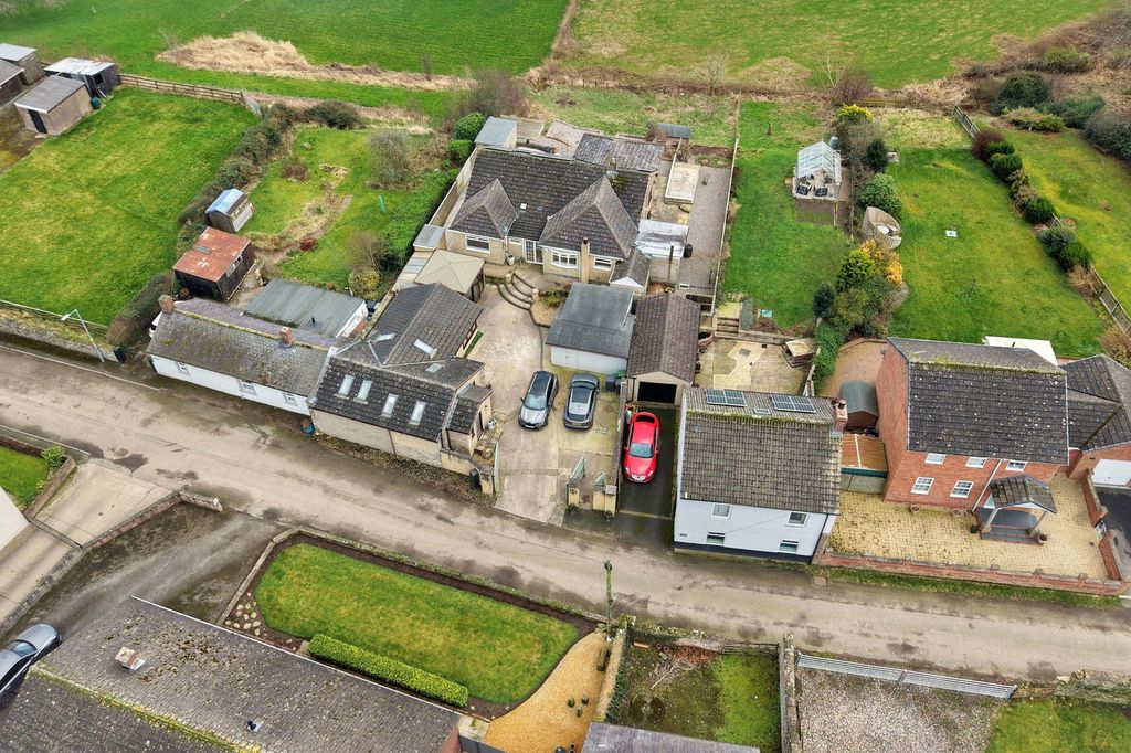 Property photo 2 of 44