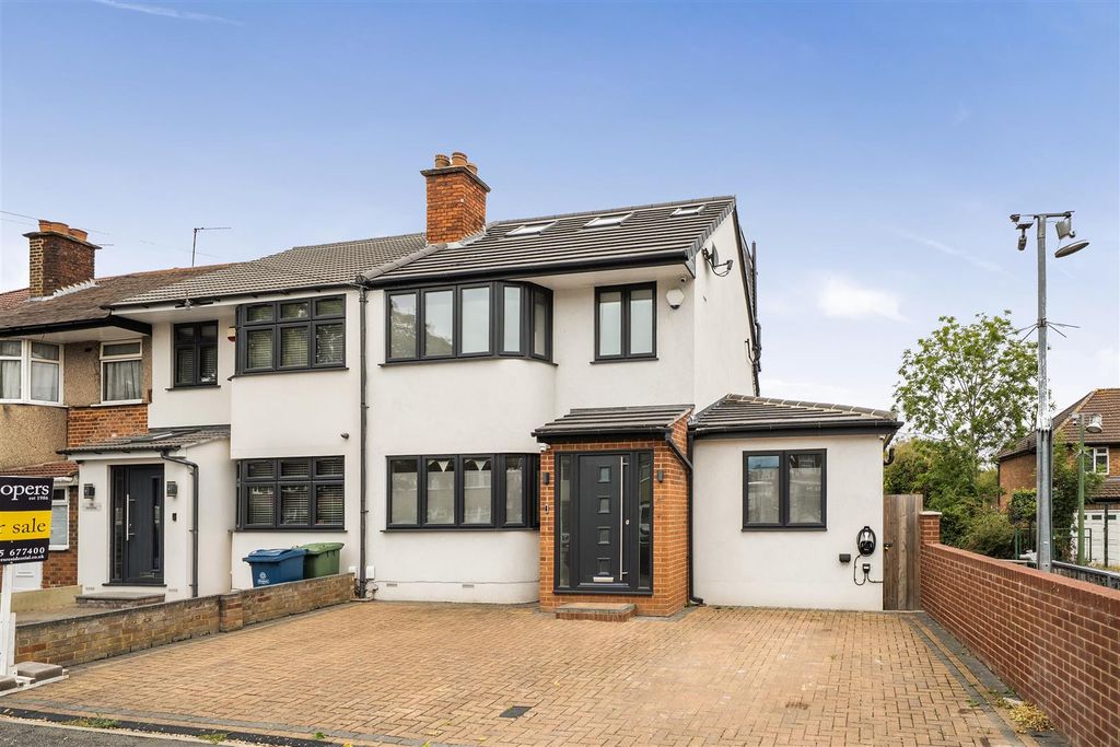 Property photo 1 of 19