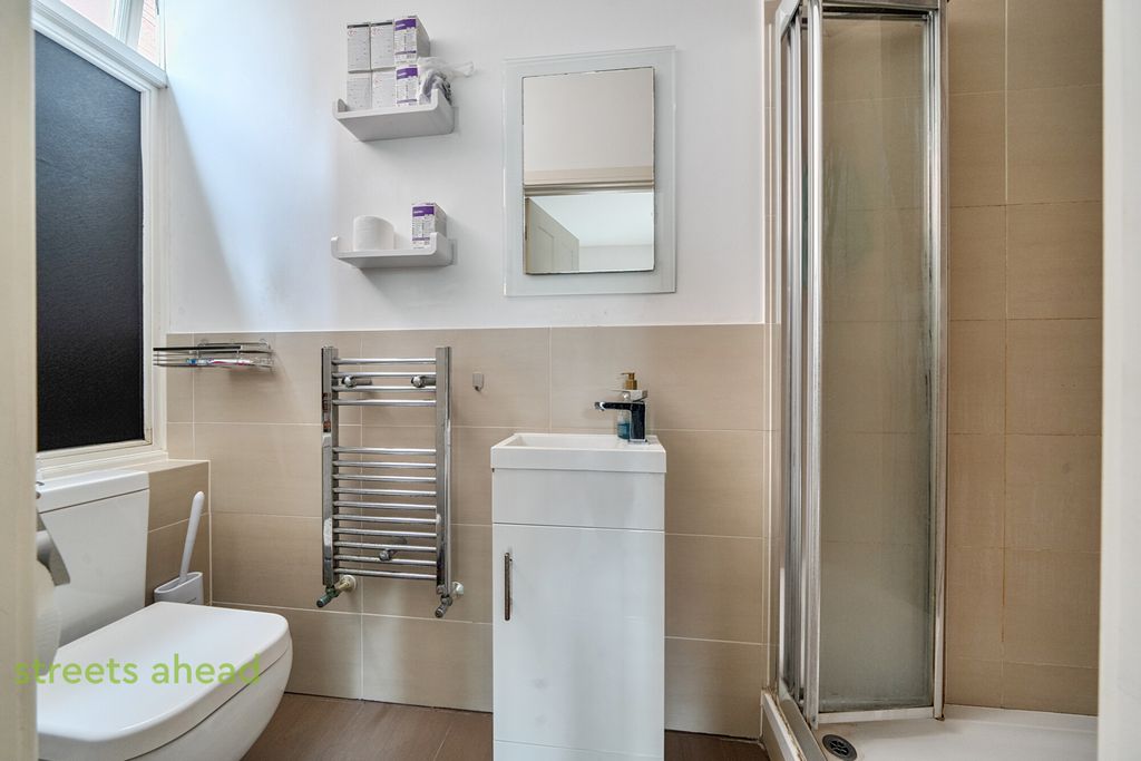 Additional image 9 of 2 bed flat for saleBarclay Road, Croydon CR0