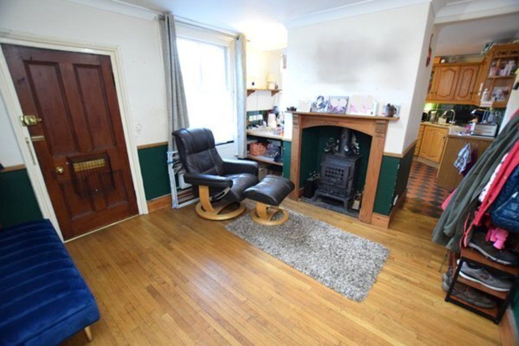 Property photo 3 of 24 Dining Room
