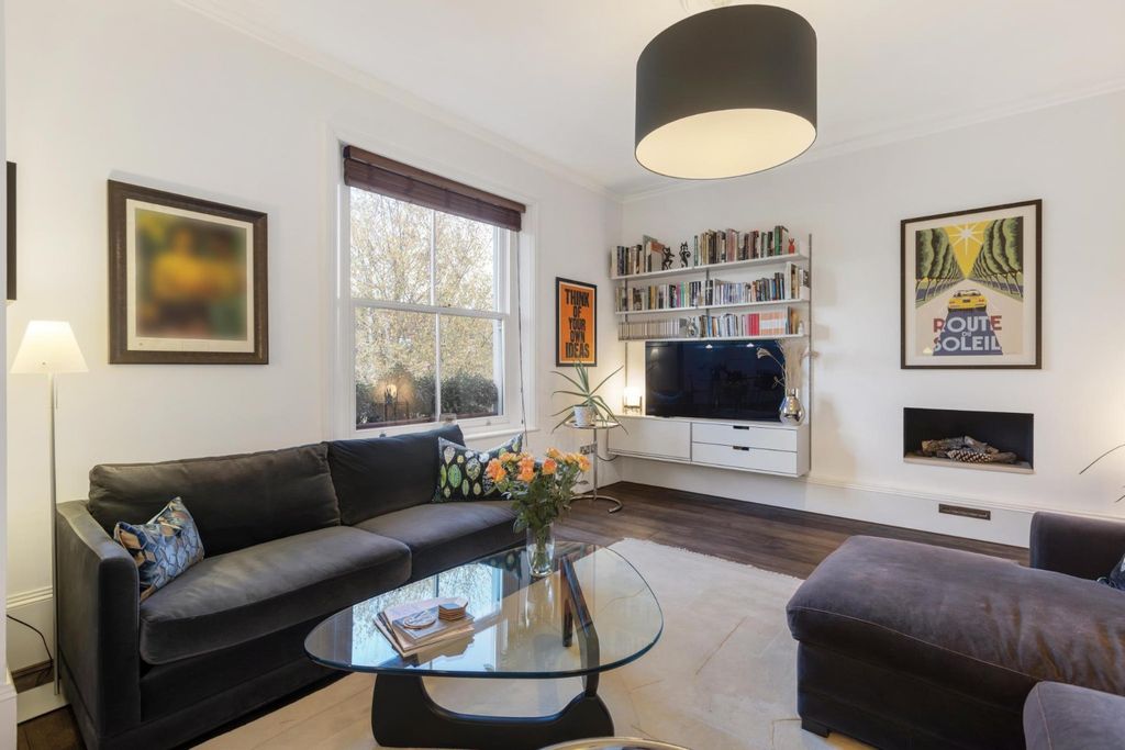 Property photo 3 of 14