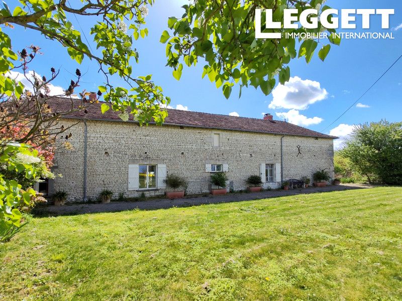Property photo 2 of 10