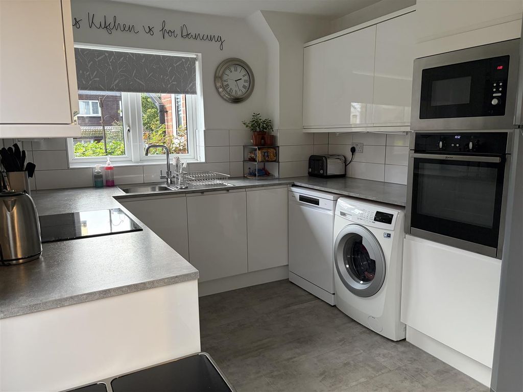 Property photo 3 of 16 Img_0968.Jpeg