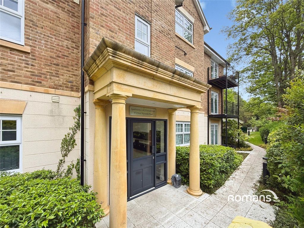 Property photo 1 of 7 Picture No. 08