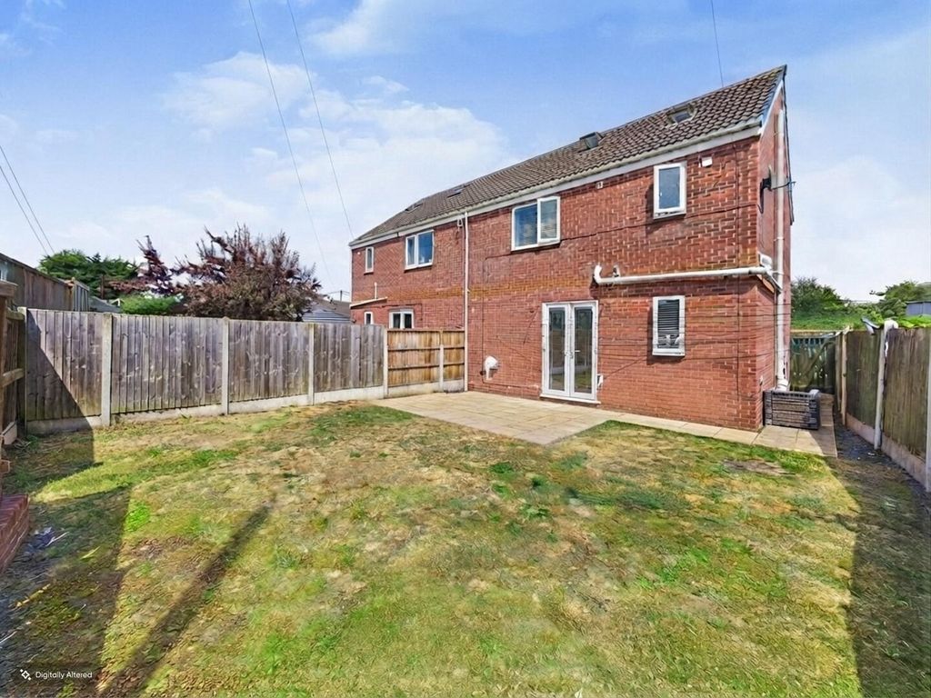 Property photo 3 of 14 Rear Garden