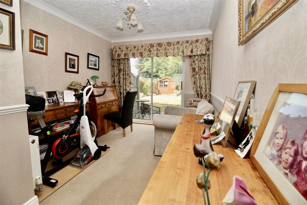 Property photo 3 of 47 1 Buck L2A.Jpg