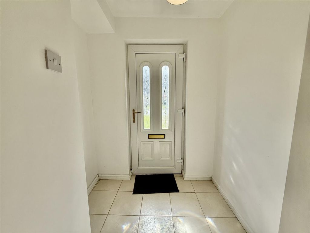 Property photo 3 of 15 Porch