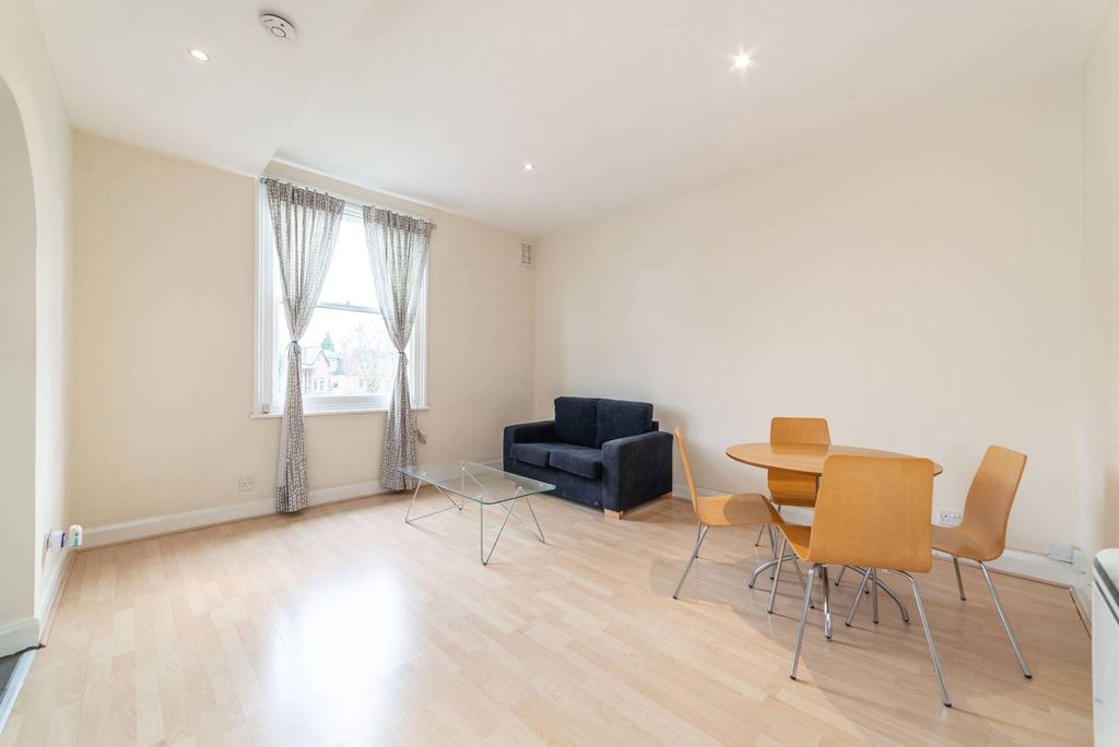 Property photo 1 of 5