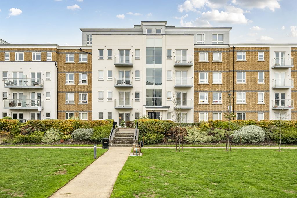 Property photo 1 of 14