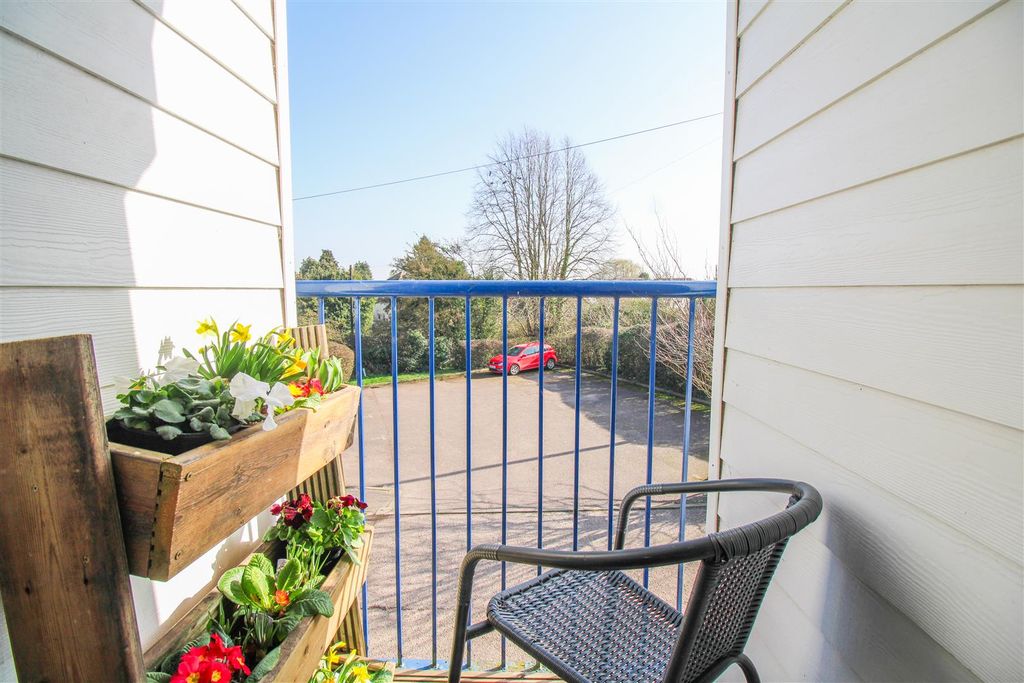 Property photo 3 of 11 Img_1371.Jpg