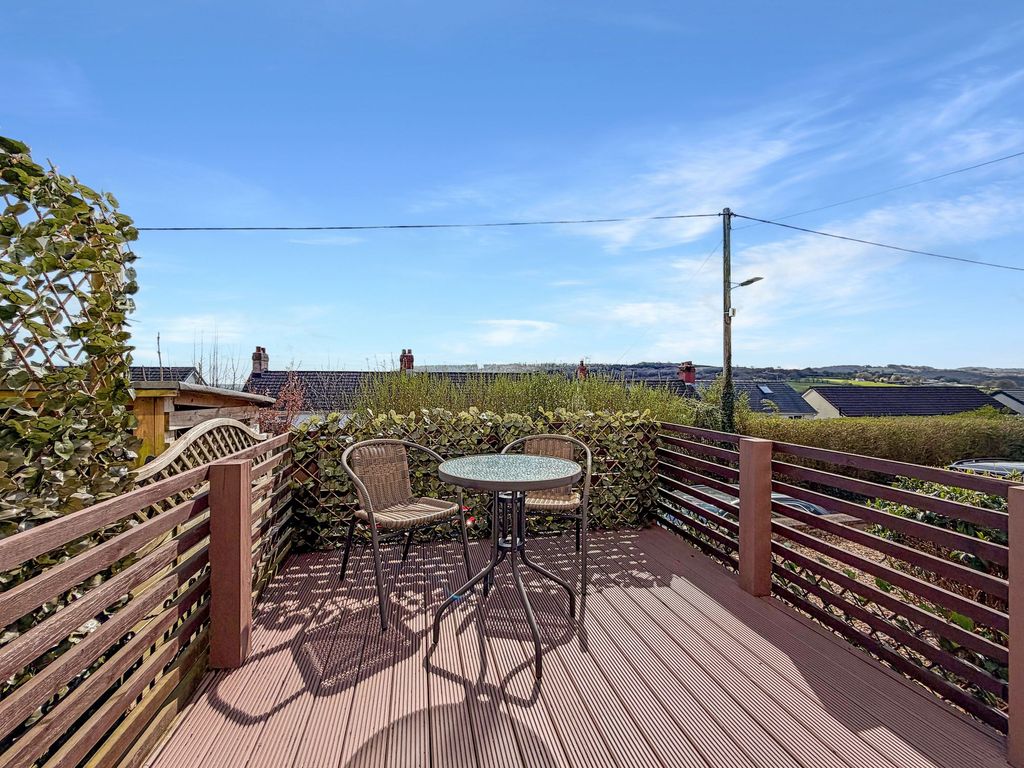 Property photo 3 of 33